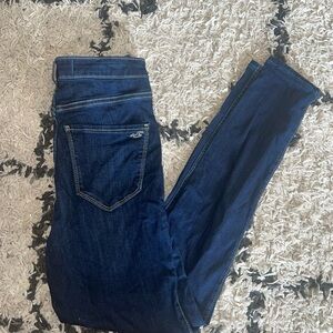 Hollister Skinny Jeans size 9 NWT